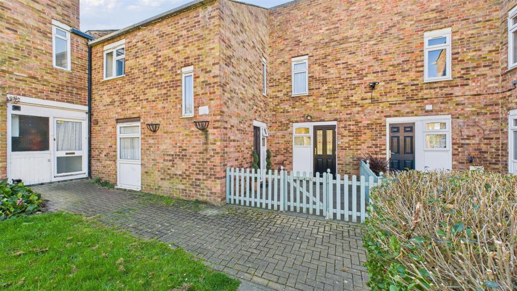 Main image of property: Brockles Mead, Harlow