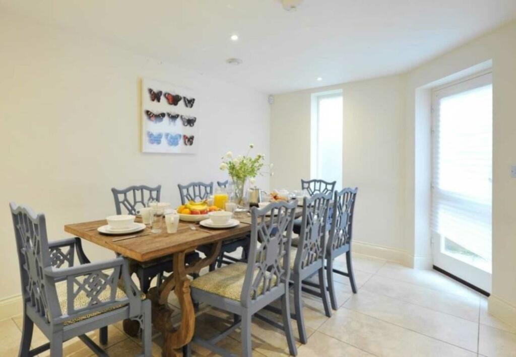 Additional property image - Monmouth Place, Bath