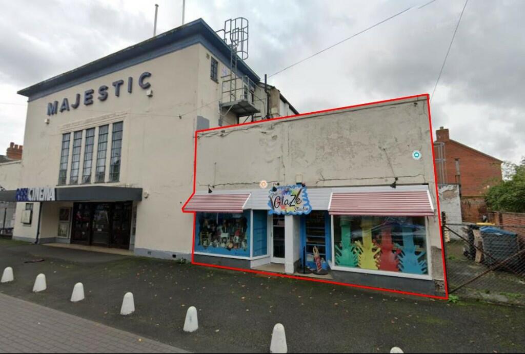 High street retail property to lease in 5455 Whitburn Street