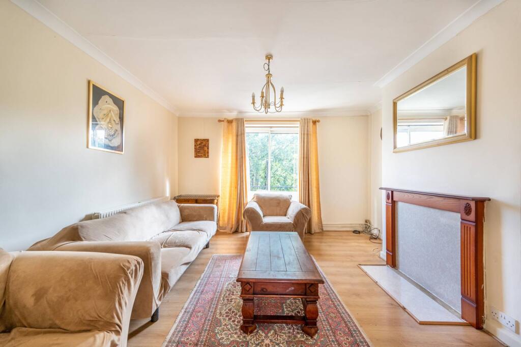 Main image of property: Blackbird Hll, Queensbury, London, NW9