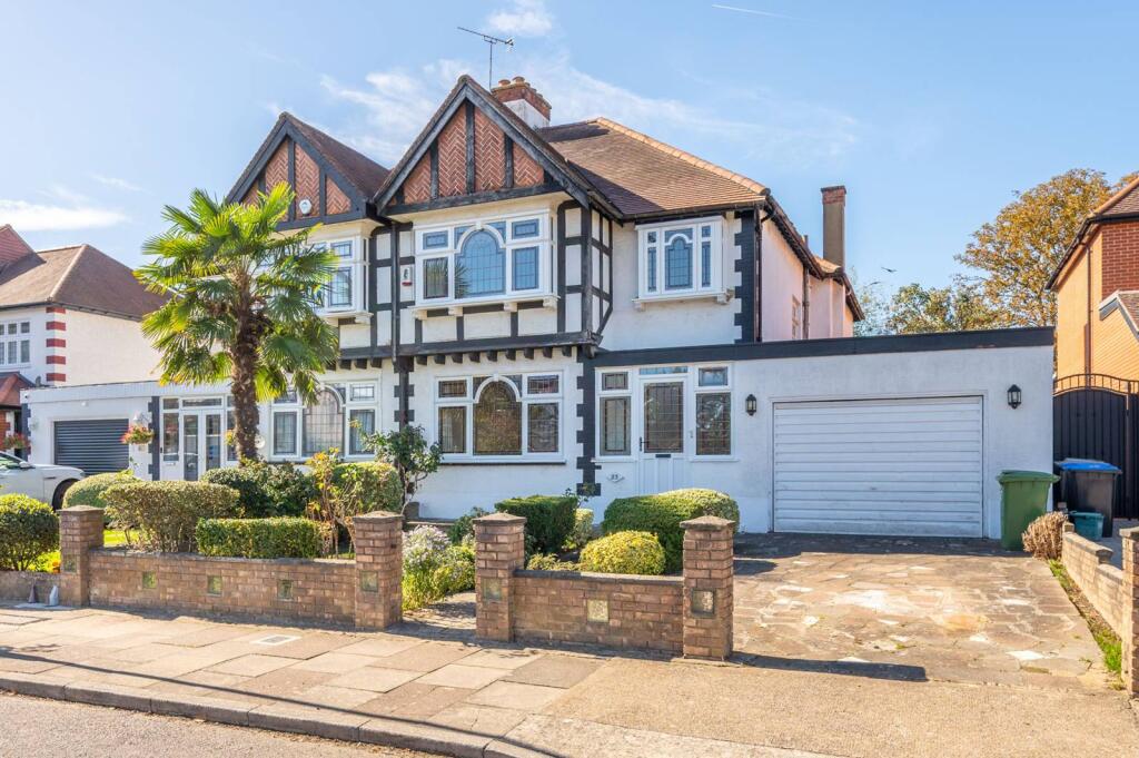 Main image of property: The Fairway, North Wembley, Wembley, HA0