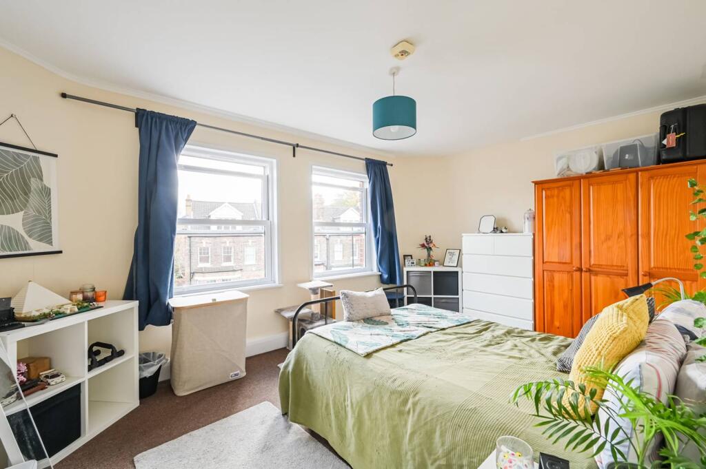 Main image of property: Park Avenue, Alexandra Park, London, N22