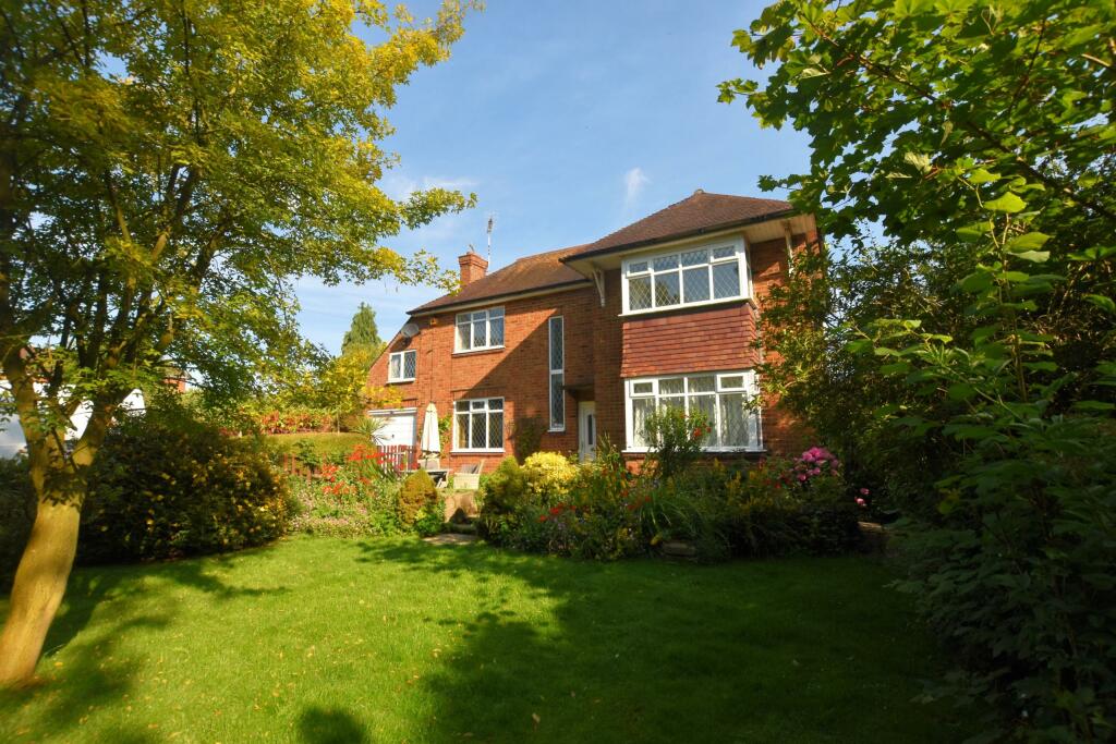 4 bedroom detached house for sale in Bilsby Road, Alford, LN13