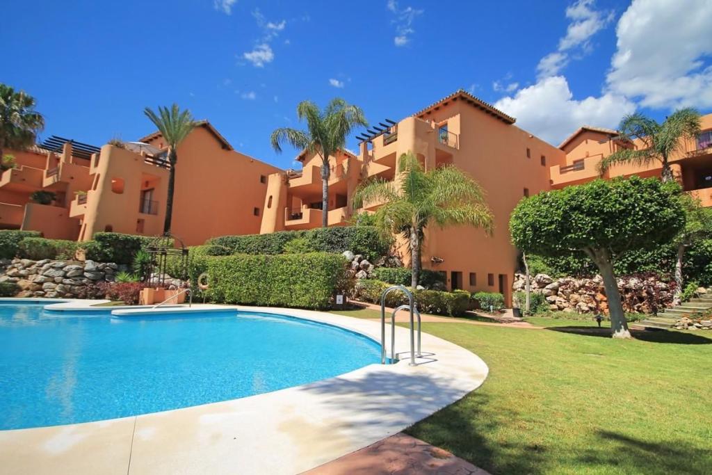 2 bedroom apartment for sale in Estepona,málaga,spain