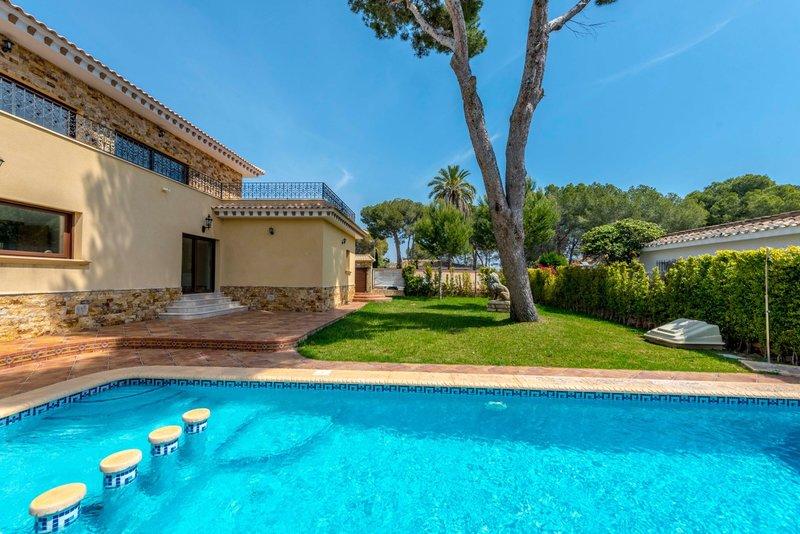 5 bedroom villa for sale in Valencia, Alicante, Dehesa de