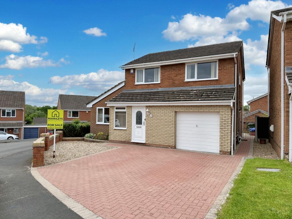 3 bedroom detached house for sale in Ryton Way, Stirchley, Telford ...