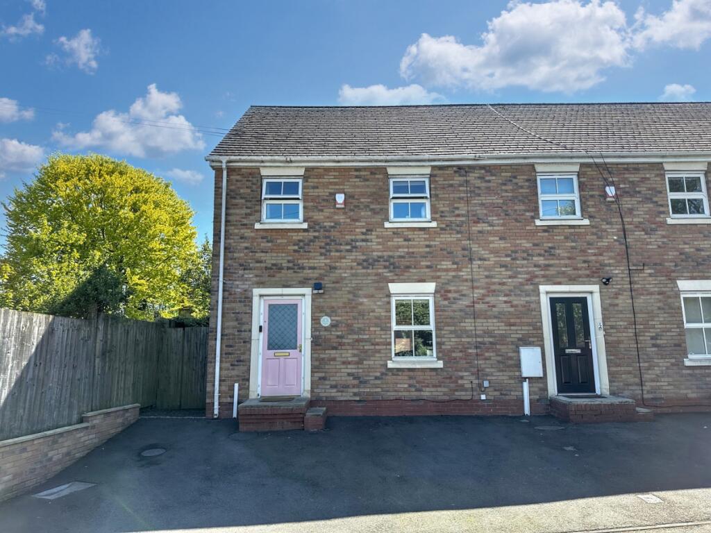 Main image of property: Church Walk, Wellington, Telford, Telford And Wrekin, TF1 1RW