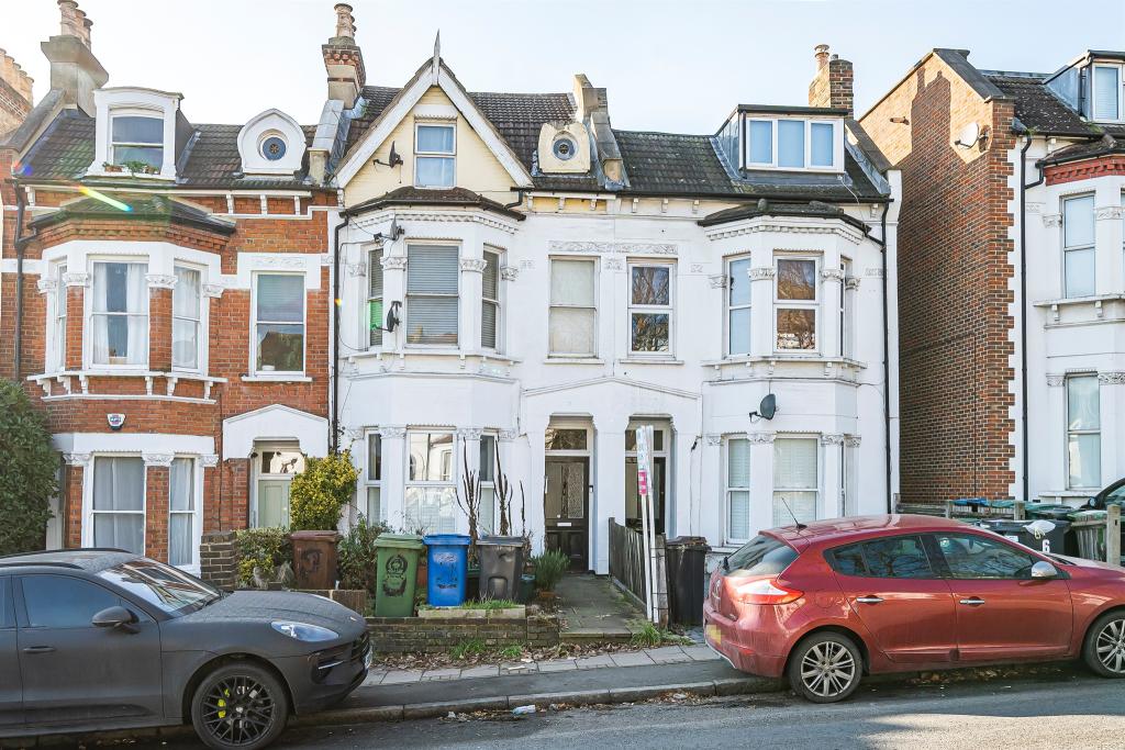 1 bedroom flat for sale in Elmers End Road, London, SE20