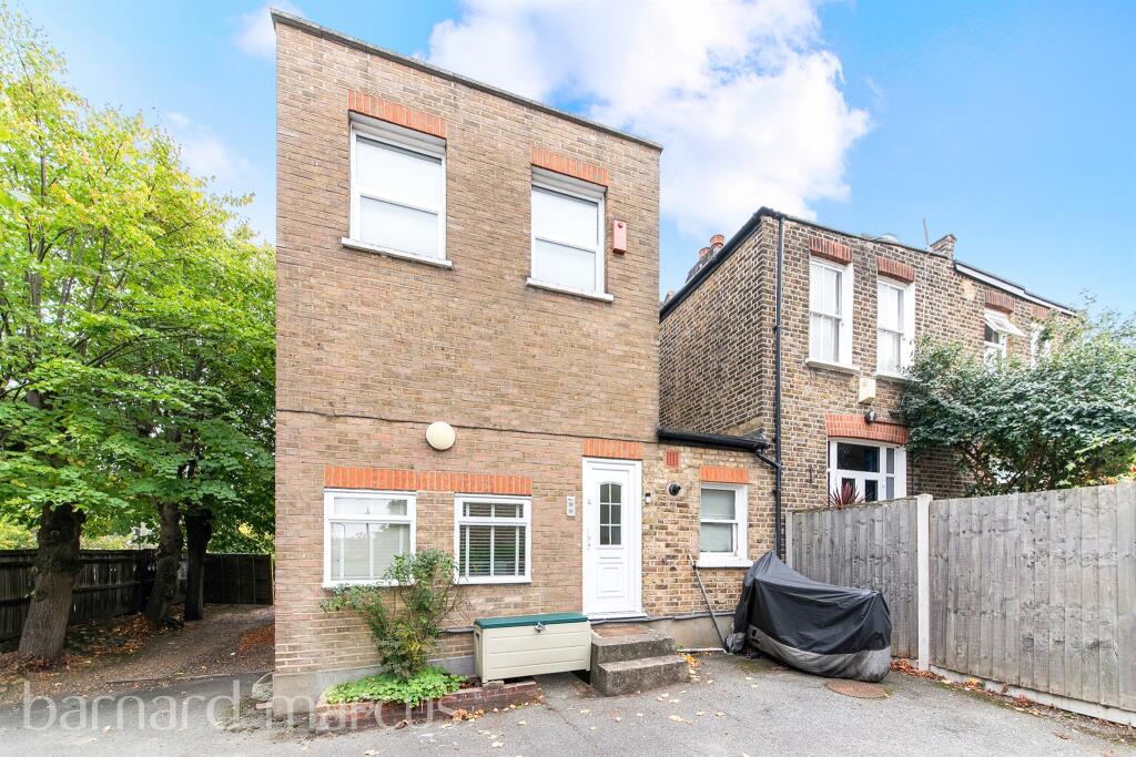 Main image of property: Croydon Road, London