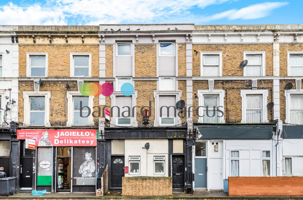 1 bedroom ground floor flat for sale in Sunderland Road, London, SE23