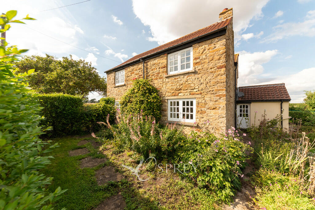 2 bedroom detached house for sale in Main Road, Whitwell, LE15