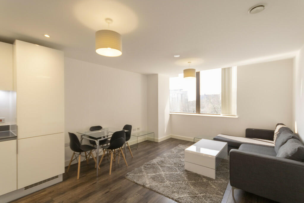 Additional property image - Broadway Residences, Broad Street, Birmingham, B15