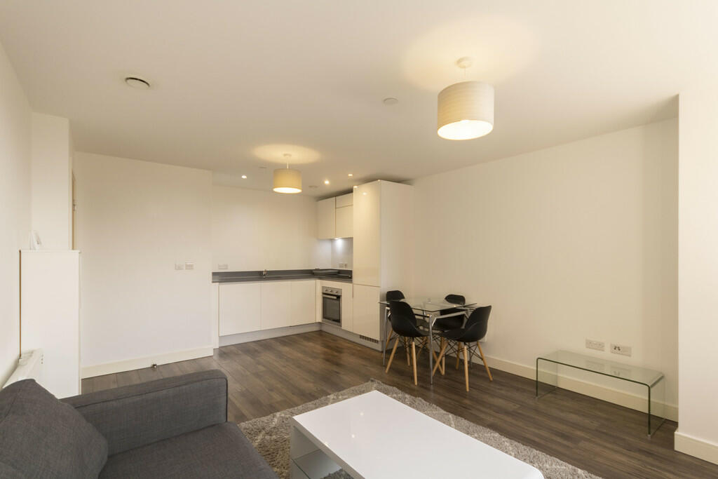 Additional property image - Broadway Residences, Broad Street, Birmingham, B15