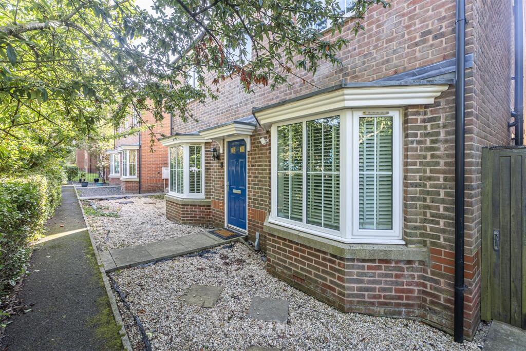Main image of property: Oak Crescent, Ashby-De-La-Zouch