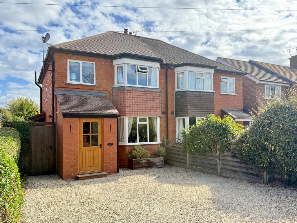 Main image of property: Knights Lane, Stratford-Upon-Avon, Warwickshire, CV37