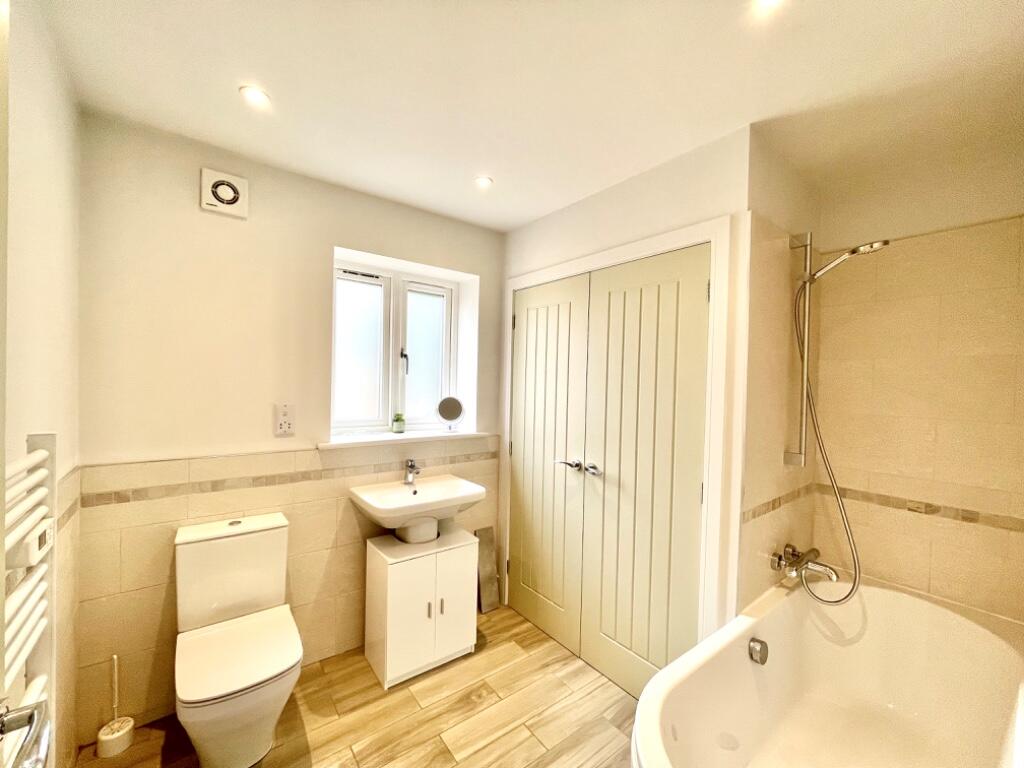 Additional property image - St. Gregorys Road, Stratford-Upon-Avon, Warwickshire, CV37