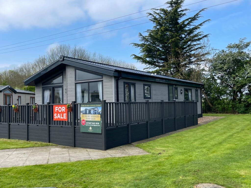 2 bedroom caravan for sale in Orchard Lodge Park, Welford Road, Bidford