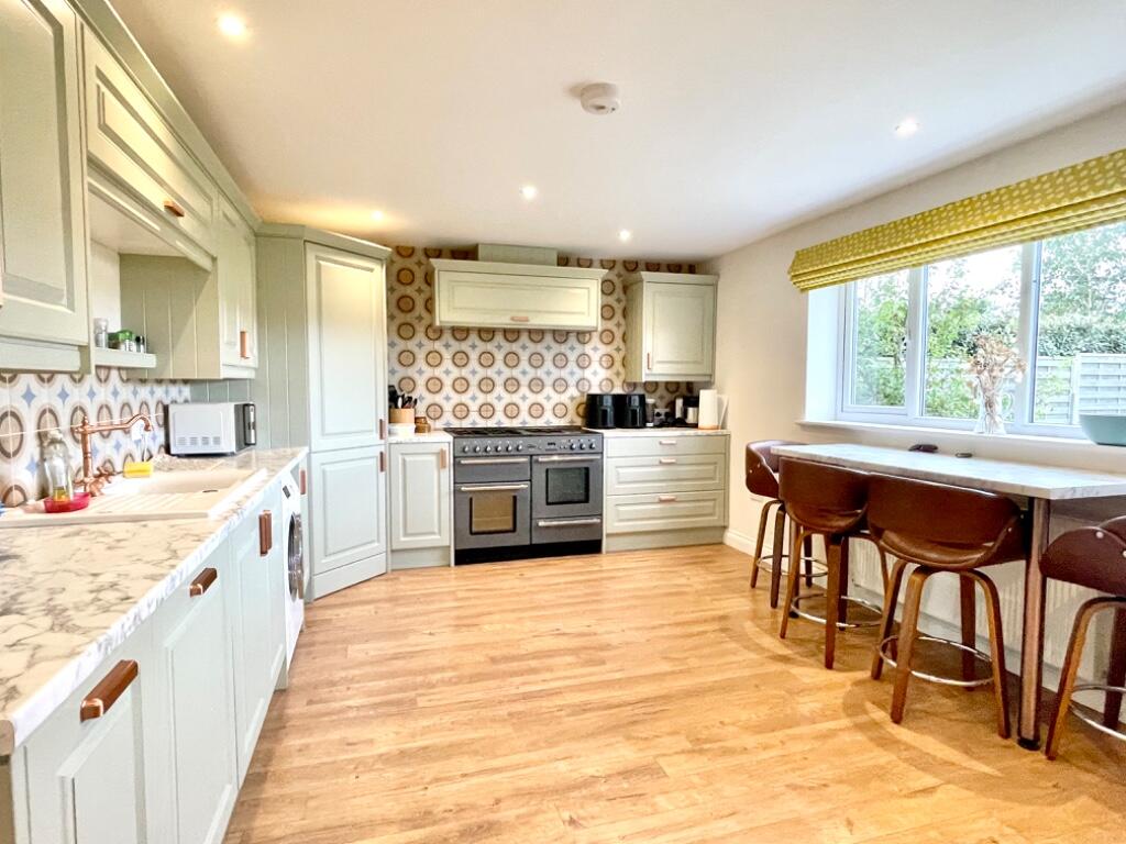 Property image - Luddington Road, Stratford-Upon-Avon, Warwickshire, CV37