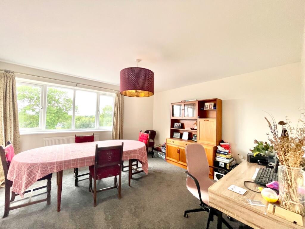 Additional property image - Luddington Road, Stratford-Upon-Avon, Warwickshire, CV37