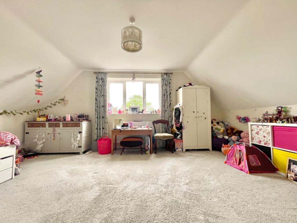Additional property image - Luddington Road, Stratford-Upon-Avon, Warwickshire, CV37