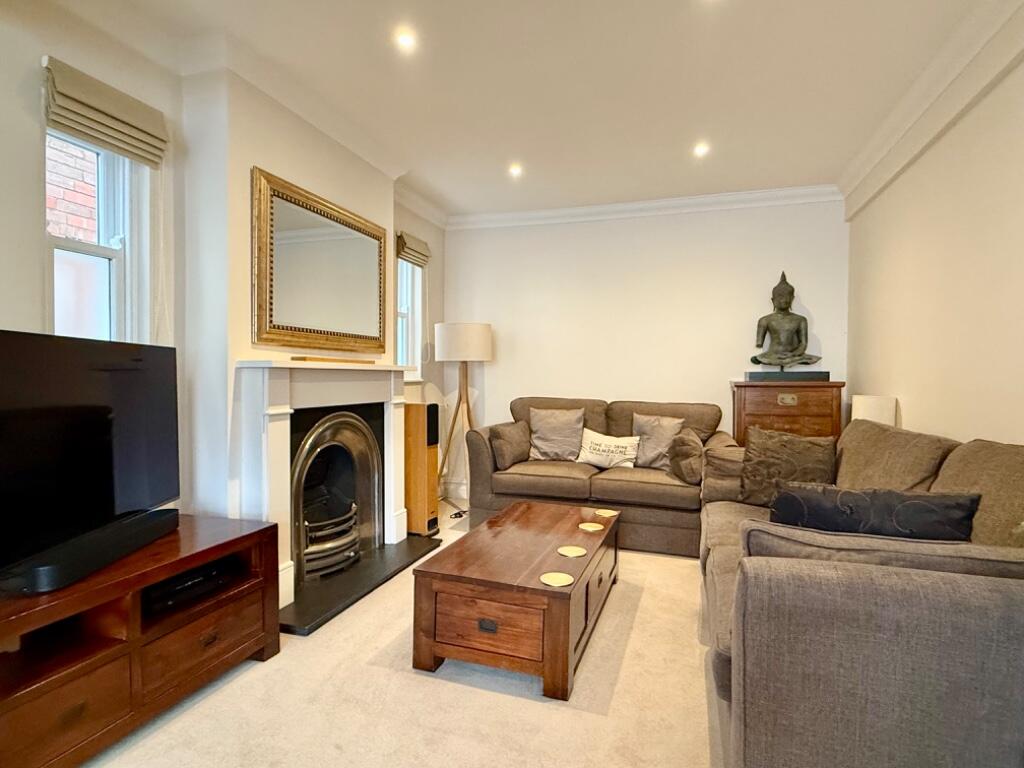 Additional property image - Albany Road, Stratford-Upon-Avon, Warwickshire, CV37