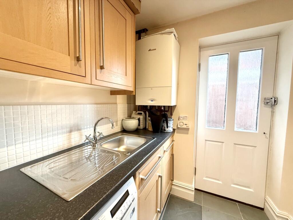 Additional property image - Albany Road, Stratford-Upon-Avon, Warwickshire, CV37