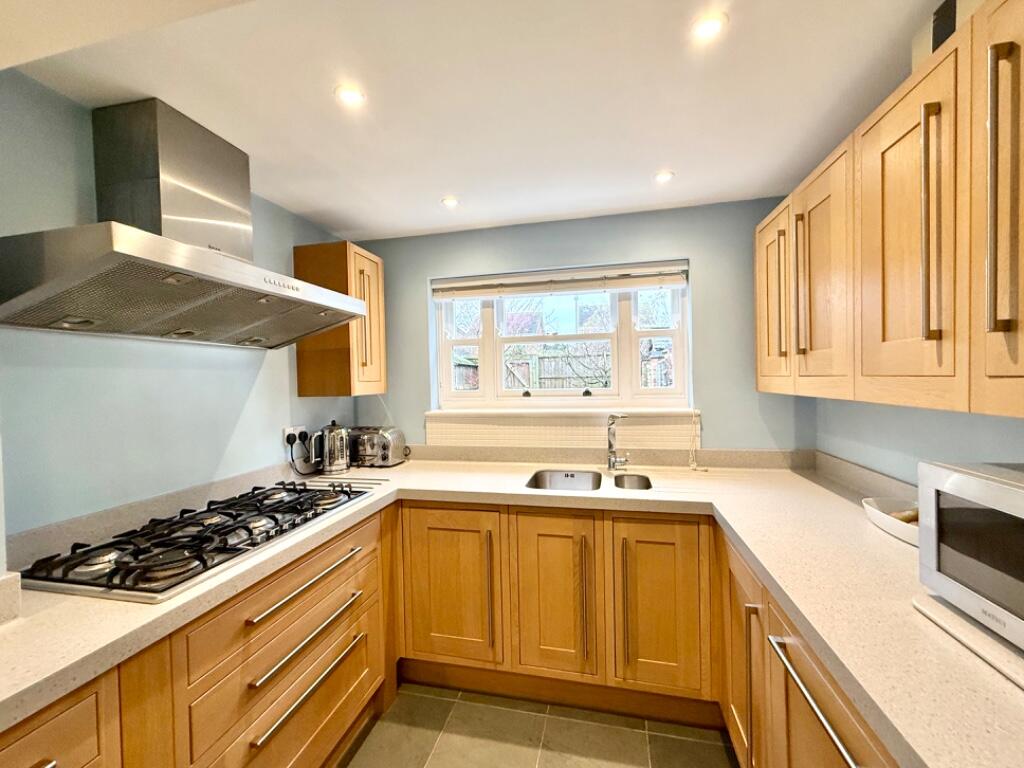 Additional property image - Albany Road, Stratford-Upon-Avon, Warwickshire, CV37