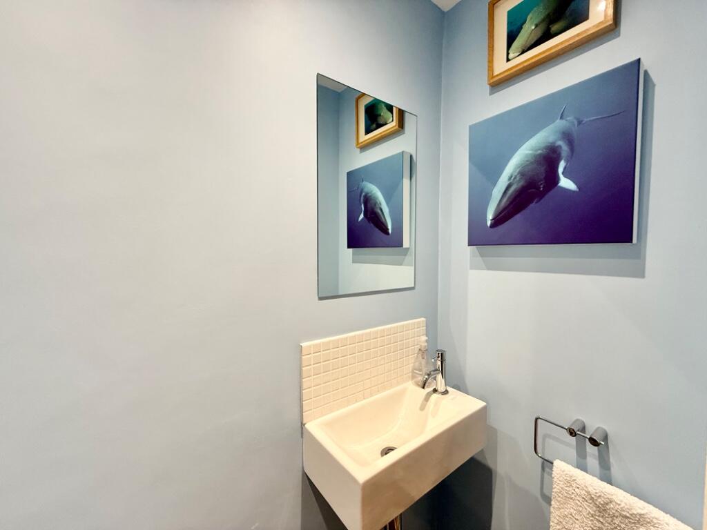 Additional property image - Albany Road, Stratford-Upon-Avon, Warwickshire, CV37