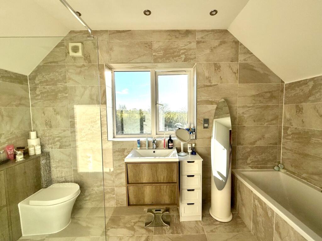 Additional property image - Alveston Hill, off Loxley Road, Stratford-Upon-Avon, Warwickshire, CV37