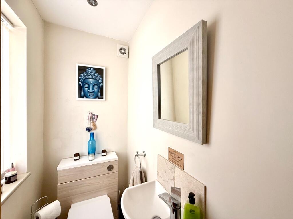 Additional property image - Alveston Hill, off Loxley Road, Stratford-Upon-Avon, Warwickshire, CV37