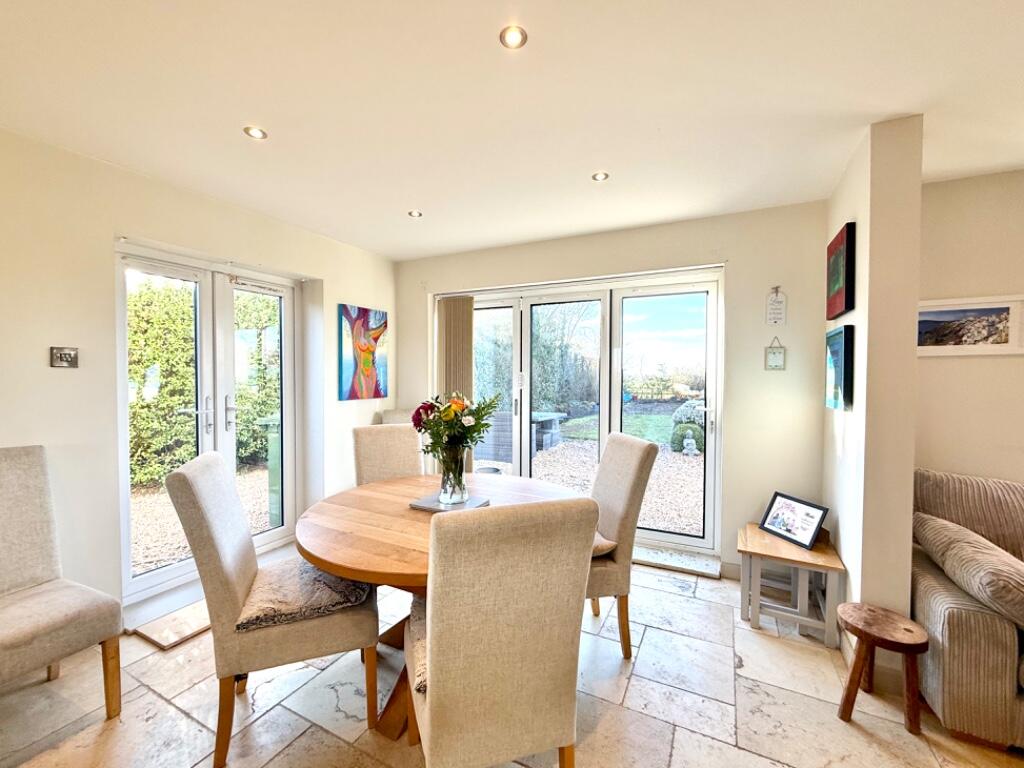 Additional property image - Alveston Hill, off Loxley Road, Stratford-Upon-Avon, Warwickshire, CV37