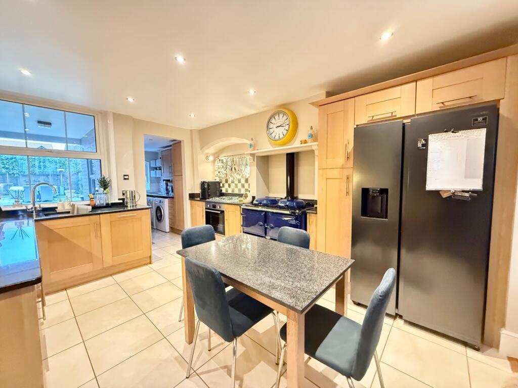 Additional property image - Shottery Road, Stratford-Upon-Avon, Warwickshire, CV37