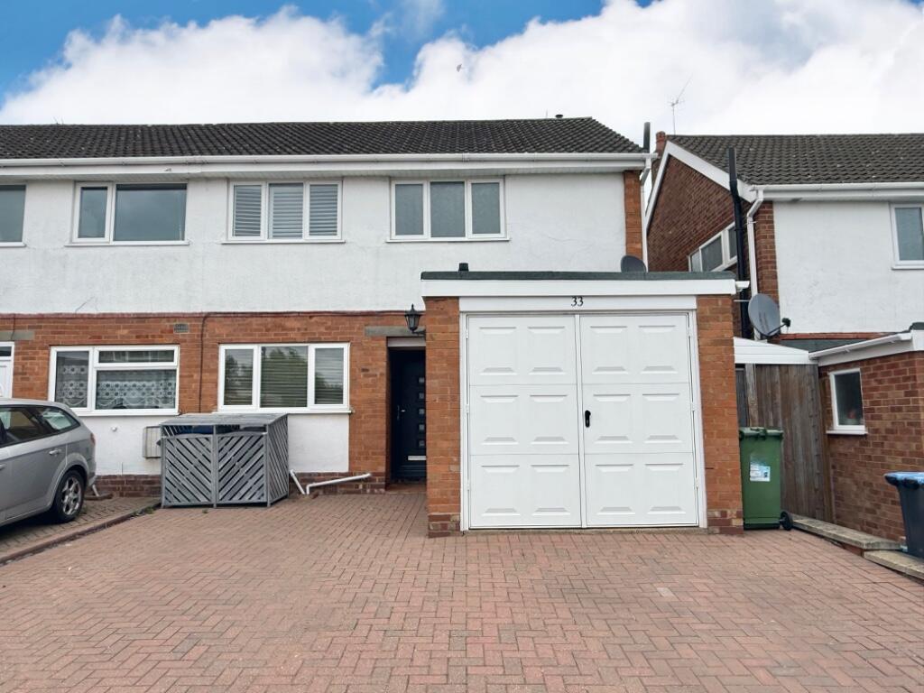Main image of property: Jolyffe Park Road, Stratford-Upon-Avon, Warwickshire, CV37