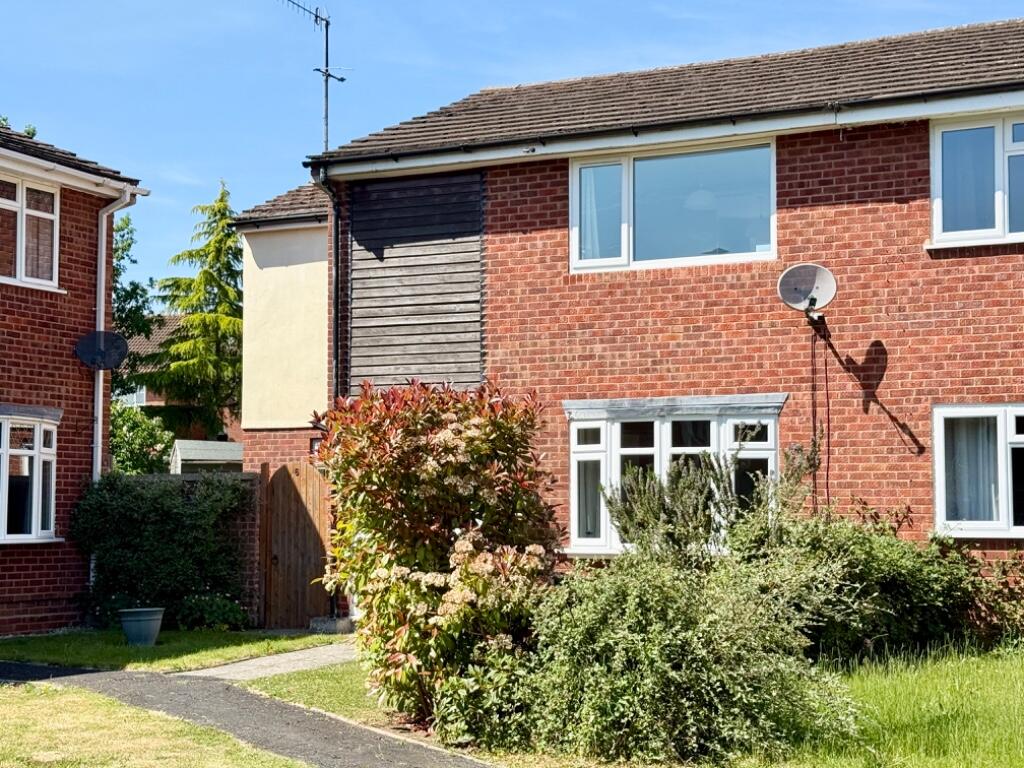 Main image of property: Trevelyan Close, Stratford-Upon-Avon, Warwickshire, CV37