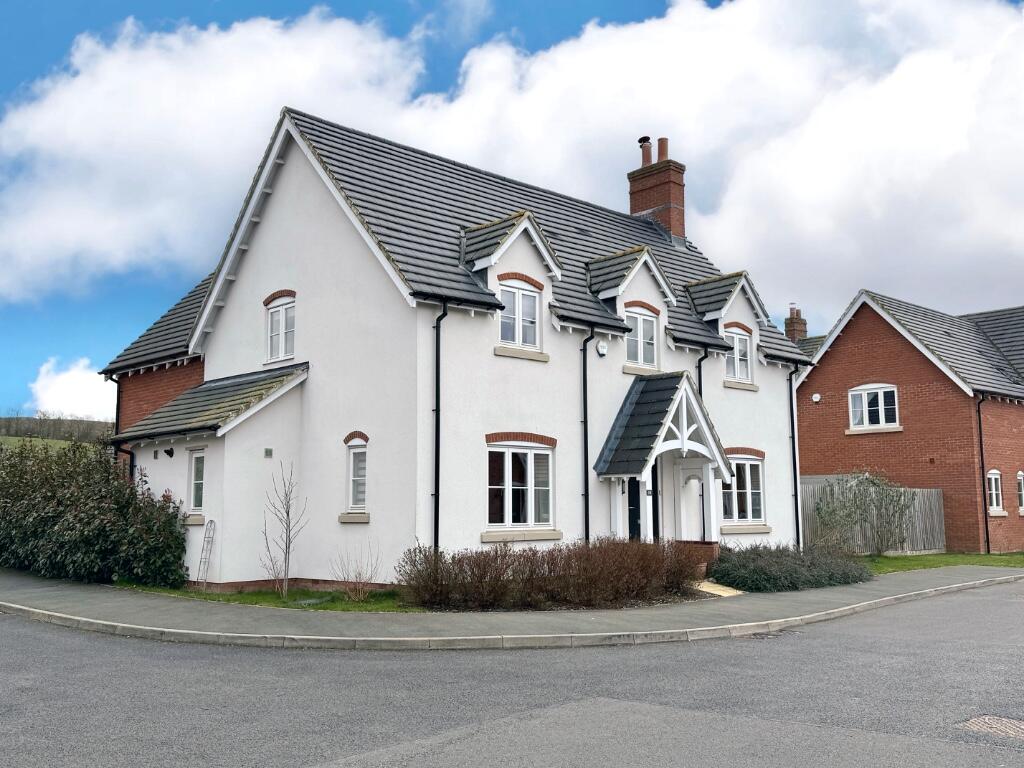 Main image of property: Skylark Road, Alderminster, Stratford upon Avon