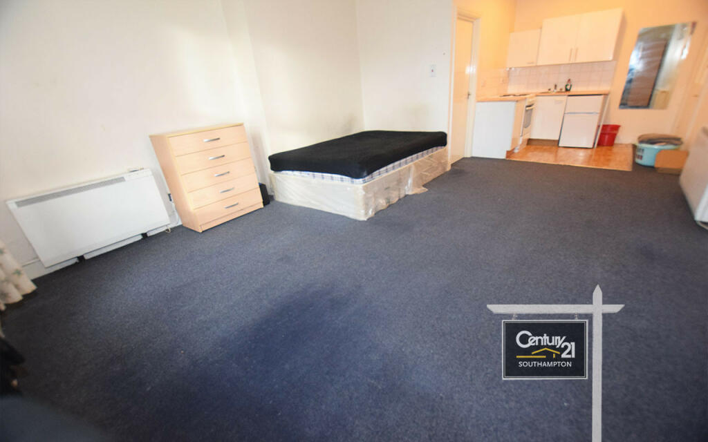 Studio flat for rent in |Ref: R154453|, Portswood Road, Southampton, SO17 2TD, SO17