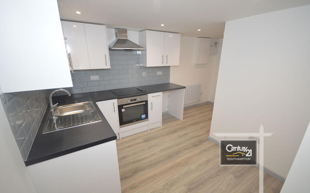 Main image of property: |Ref: R210485|, Palmerston Road, Southampton, SO14 1BZ