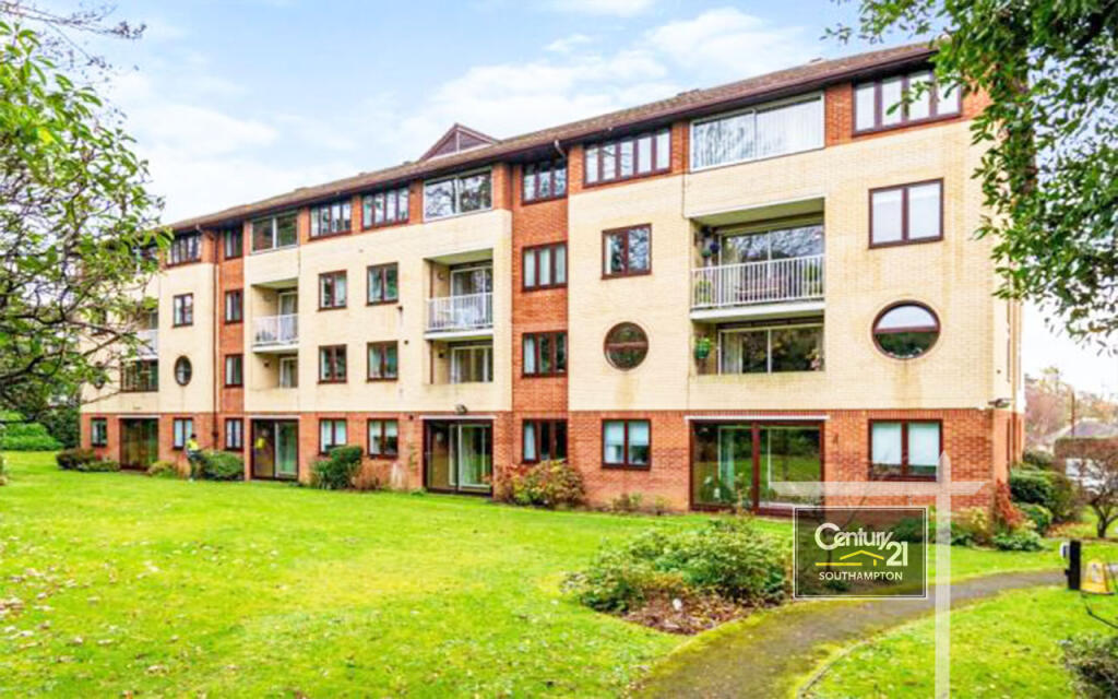 Main image of property: |Ref: R212078|, Fairlea Grange, Denbigh Gardens, Southampton, SO16 7EJ