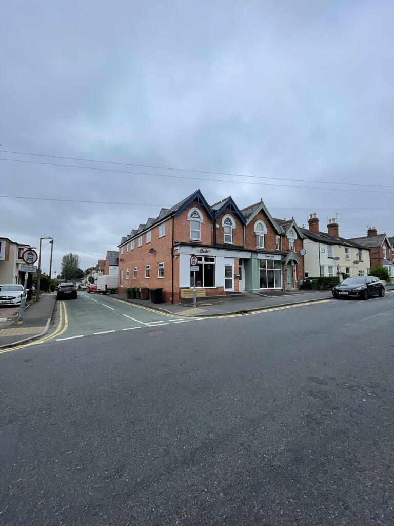 Additional property image - 142 New Road, Bromsgrove, Worcestershire, B60