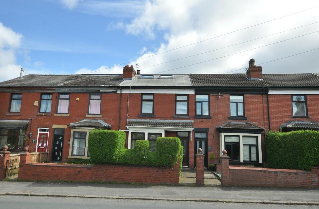 4 bedroom terraced house for sale in Westhoughton Road, Adlington