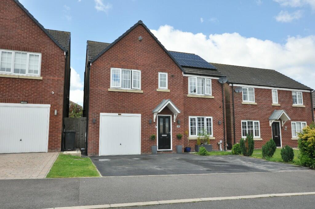 5 bedroom detached house for sale in Stableford Close, Standish, WN6