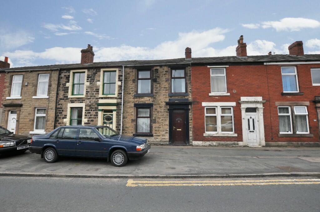 3 bedroom terraced house for sale in Chorley Road, Adlington, PR6