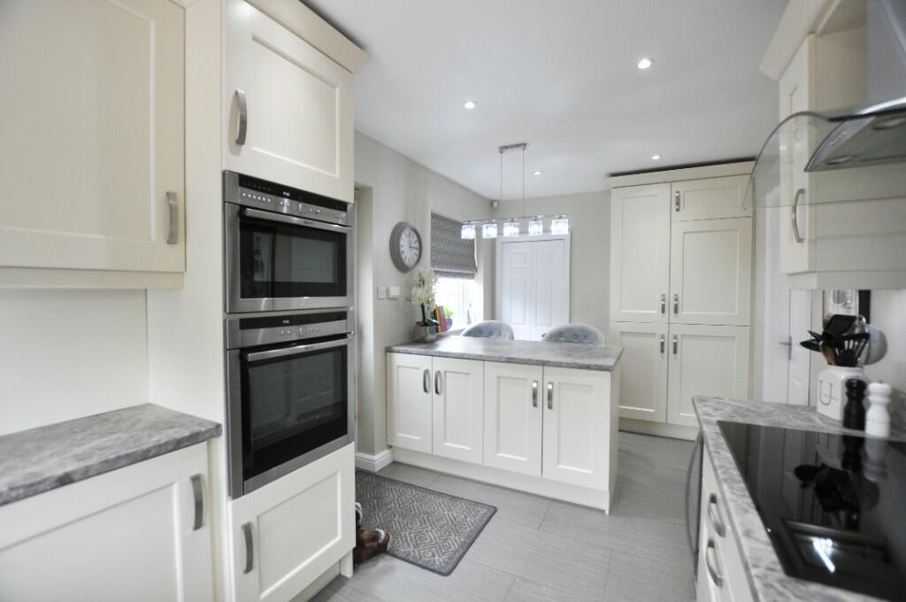 Additional property image - West Grove, Westhoughton, Greater Manchester, BL5