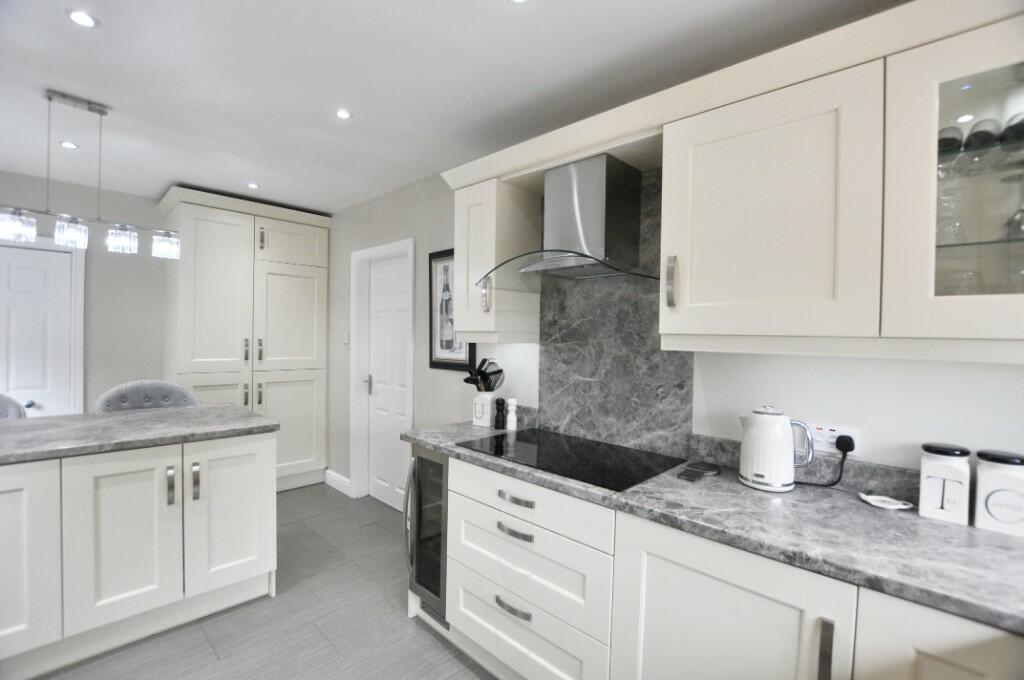Additional property image - West Grove, Westhoughton, Greater Manchester, BL5