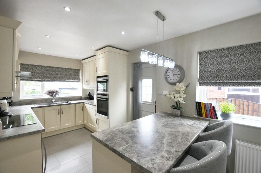 Additional property image - West Grove, Westhoughton, Greater Manchester, BL5