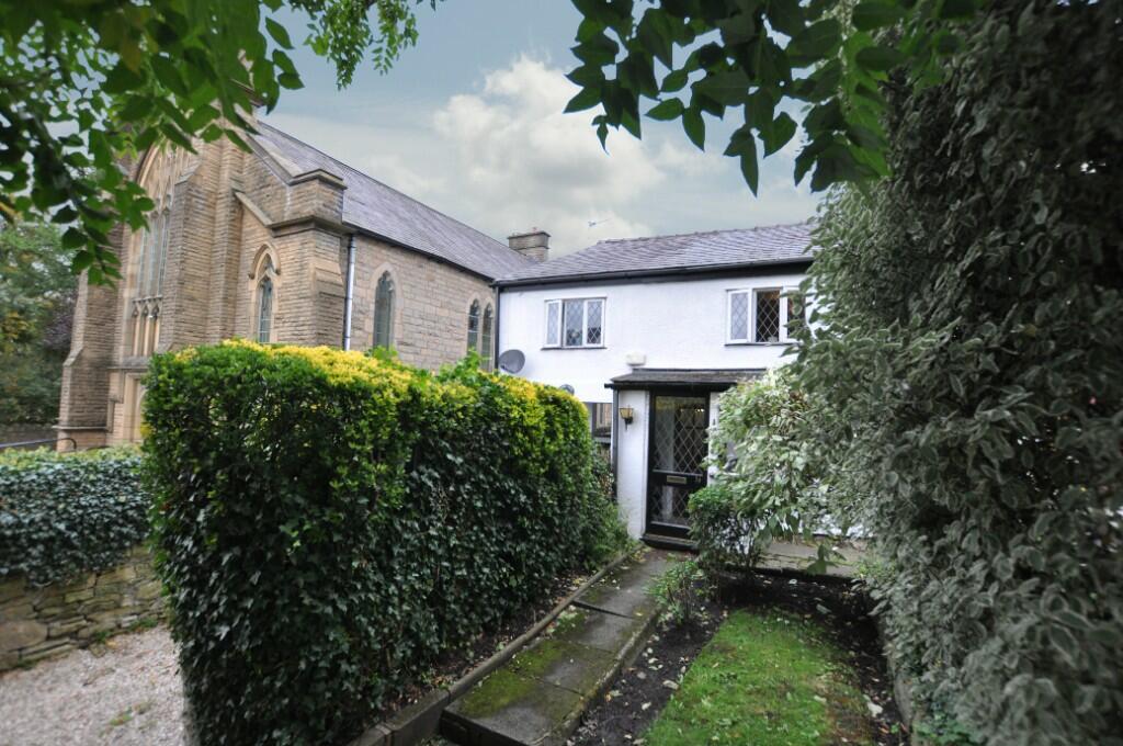 2 bedroom cottage for sale in Railway Road, Adlington, PR6