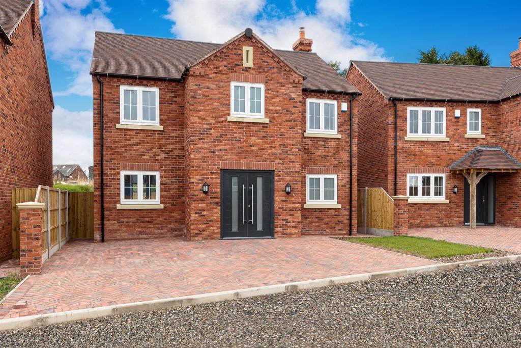 4 bedroom detached house for sale in Spout Lane, The Green, Cheadle, ST10