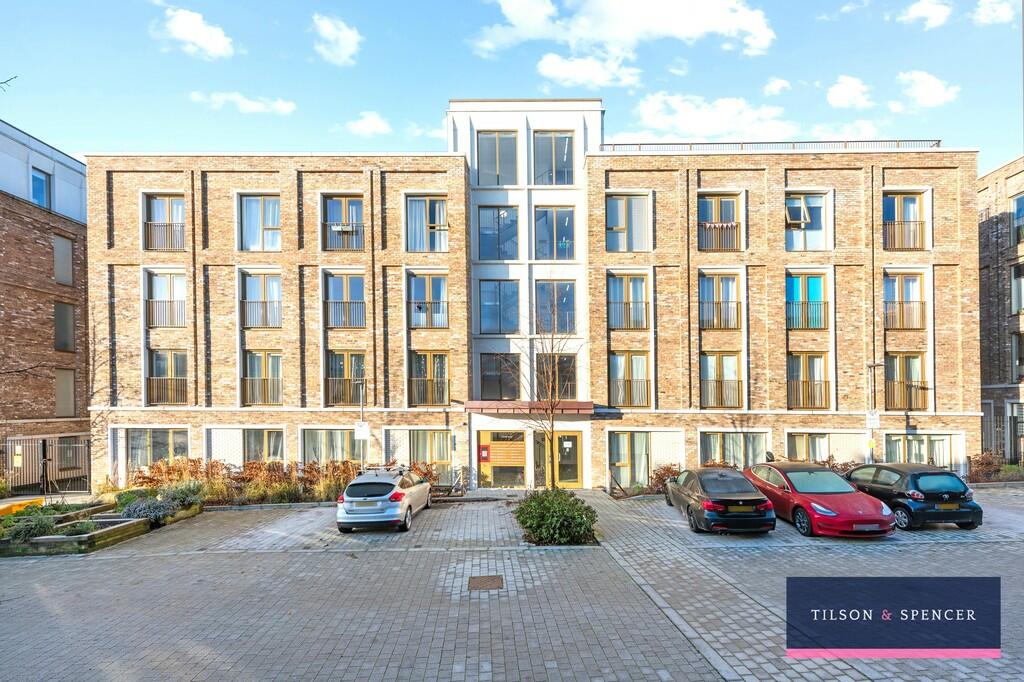 1 bedroom apartment for sale in Apple Tree Road, London, N17