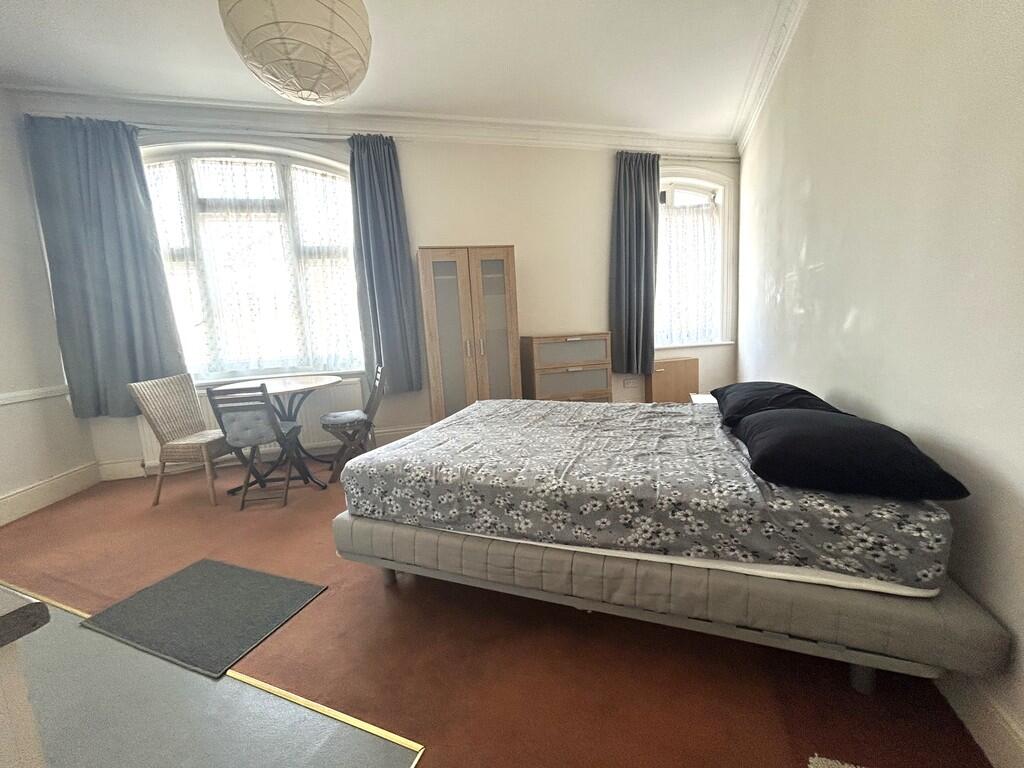 Main image of property: White Hart Lane, London, N17