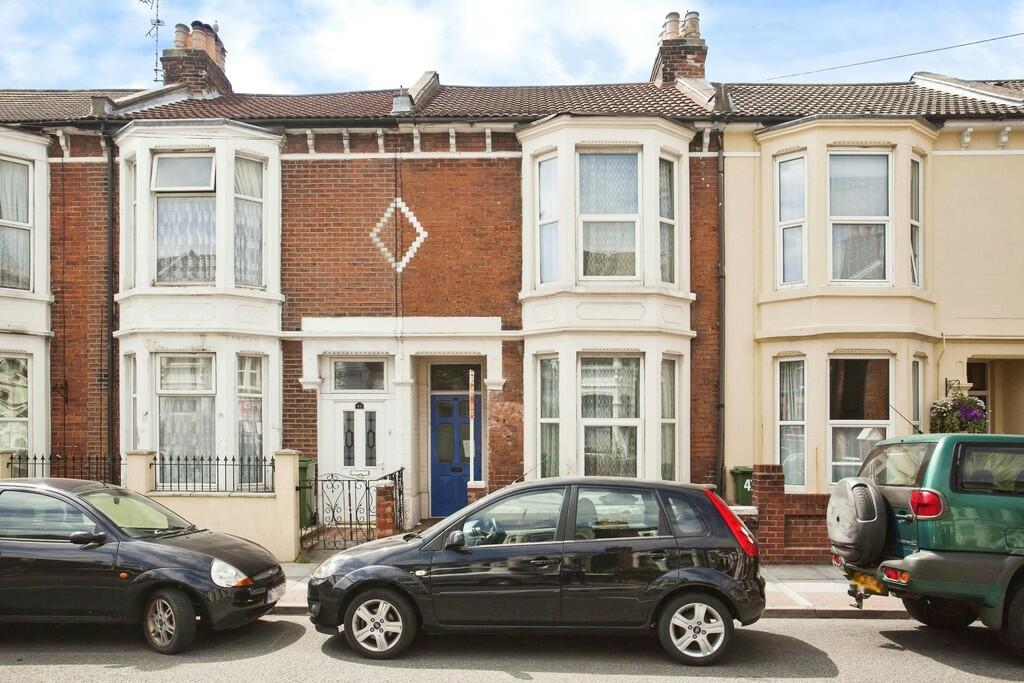 5 bedroom terraced house for rent in Lawrence Road, Southsea, PO5